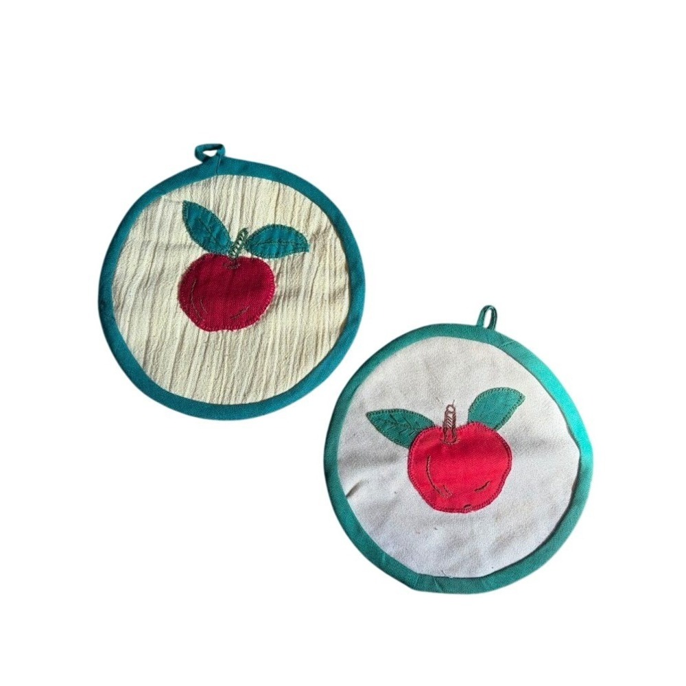 Handmade Quilted Pot Holders Set of 2 Red Apple Applique Round Oven Mitts Teal